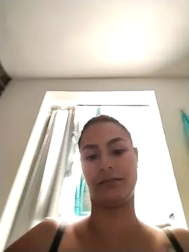 Snapshot of gabysanta_ chatting on May 2026 05:42:02 PM gabysanta online show from May 2026 05:42:02 PM