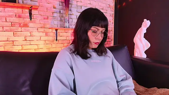 kitty malach online show from April 2026 03:37:02 AM