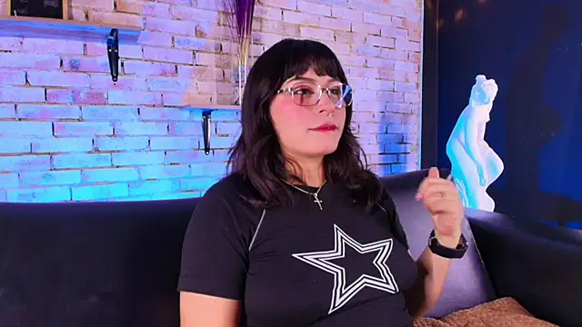 kitty malach online show from April 2026 02:36:01 AM