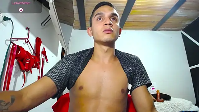 Angel latinboy online show from January 2025 01:27:01 AM