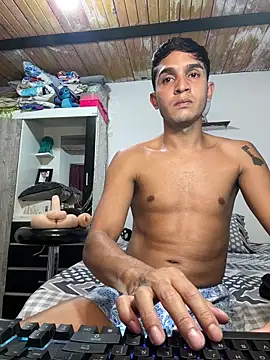 Angel latinboy online show from February 2026 07:29:02 PM