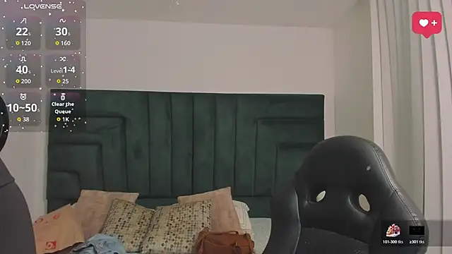 SaraWagner  online show from April 2026 12:11:02 AM