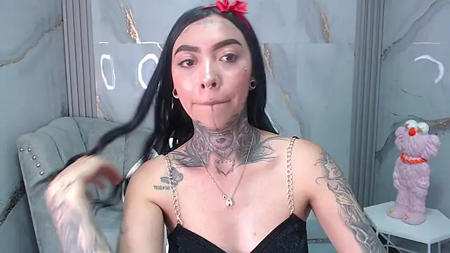 Ashley Blum v online show from September 2025 08:32:01 PM