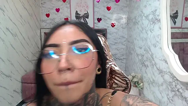 Ashley Blum v online show from October 2025 08:02:02 PM