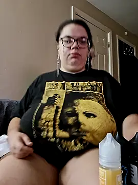 Snapshot of GoddessDess chatting on October 2025 09:29:02 AM GoddessDess online show from October 2025 09:29:02 AM