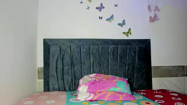 emmie bunny online show from April 2026 01:58:02 AM