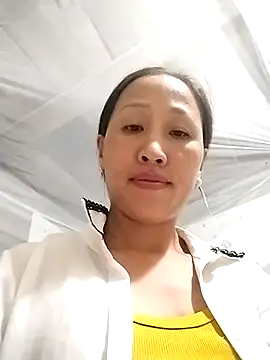 cute love00 online show from October 2025 05:44:02 AM