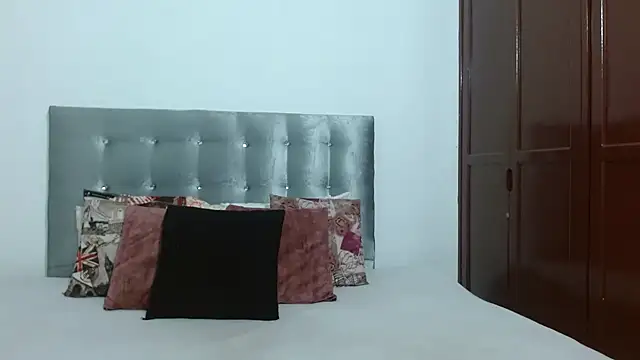 Snapshot of DaiishaWolf chatting on September 2025 07:47:01 PM DaiishaWolf online show from September 2025 07:47:01 PM