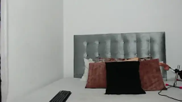 Snapshot of DaiishaWolf chatting on October 2025 09:01:01 PM DaiishaWolf online show from October 2025 09:01:01 PM