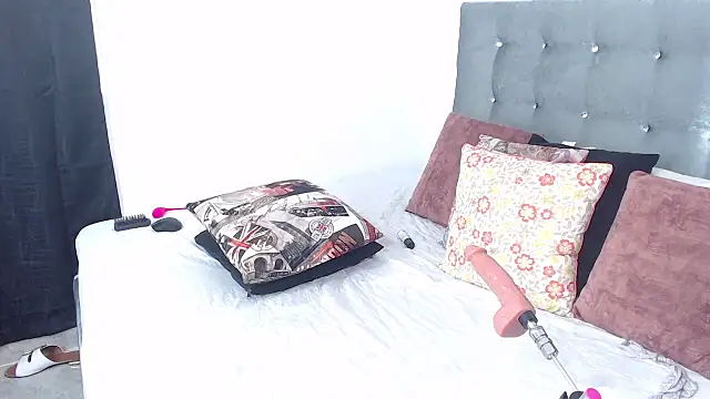 Snapshot of DaiishaWolf chatting on October 2025 11:39:01 PM DaiishaWolf online show from October 2025 11:39:01 PM