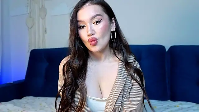 LexeeLuv online show from February 2026 08:15:01 PM