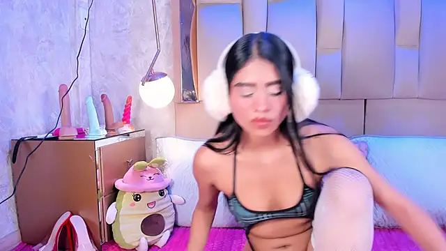 AngeliqueRouse online show from November 2025 09:50:01 PM