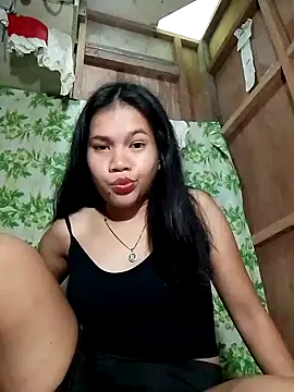 Extrahot10 online show from September 2025 12:40:02 PM