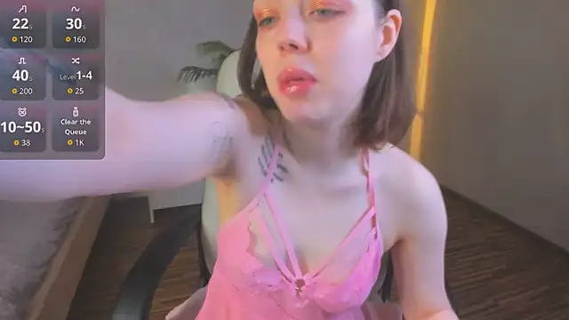 Lunar Lily online show from April 2026 05:34:01 AM