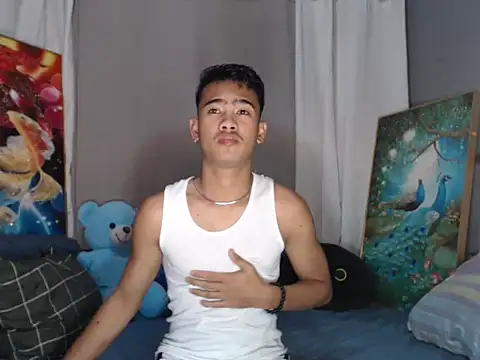 xx topless online show from October 2025 05:45:02 PM