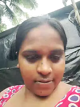 Hot-Show2 online show from October 2025 10:24:01 AM