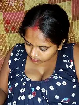 Hot-Show2 online show from March 2026 04:12:01 PM