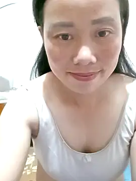 Snapshot of LyyChac chatting on October 2025 06:56:02 AM LyyChac online show from October 2025 06:56:02 AM