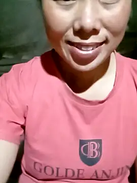 Snapshot of LyyChac chatting on November 2025 10:06:01 AM LyyChac online show from November 2025 10:06:01 AM