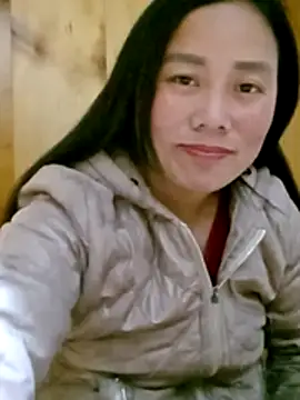 Snapshot of LyyChac chatting on November 2025 01:37:02 PM LyyChac online show from November 2025 01:37:02 PM