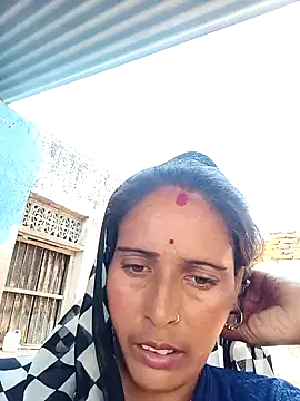 Snapshot of Arti13A chatting on May 2026 09:47:02 AM Arti13A online show from May 2026 09:47:02 AM