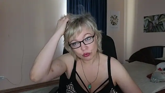 Snapshot of Rosette_Pricky chatting on September 2025 01:10:01 PM Rosette Pricky online show from September 2025 01:10:01 PM