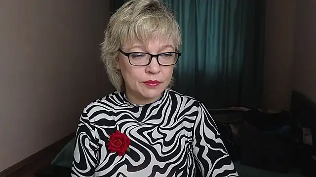 Snapshot of Rosette_Pricky chatting on October 2025 01:09:02 PM Rosette Pricky online show from October 2025 01:09:02 PM
