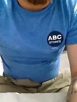 Snapshot of Juancho1R chatting on October 2025 12:01:02 PM Juancho1R online show from October 2025 12:01:02 PM