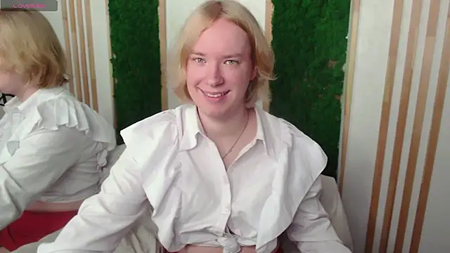 Snapshot of Amanda_Butlerr chatting on June 2026 12:41:02 PM Amanda Butlerr online show from June 2026 12:41:02 PM