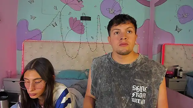 Ethan N Abby online show from January 2026 08:00:01 PM