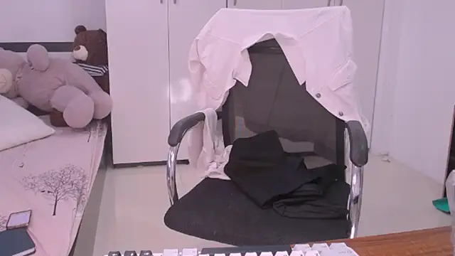 Snapshot of bunny_b4nny chatting on October 2025 06:34:02 AM bunny b4nny online show from October 2025 06:34:02 AM