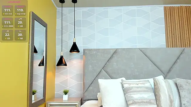 Brunnette Sensation online show from November 2025 06:17:01 PM