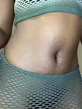 Lady-Amina online show from April 2026 05:20:02 PM