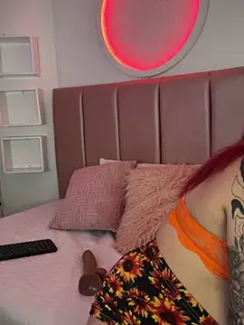 Snapshot of evaa_jones1 chatting on September 2025 01:35:01 PM evaa jones1 online show from September 2025 01:35:01 PM