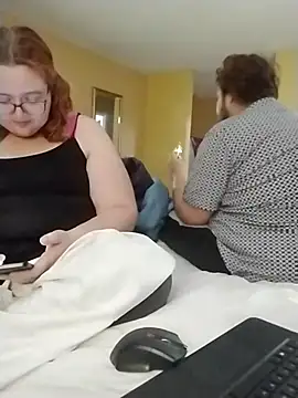 XEmoxkittyx online show from March 2026 06:06:02 AM