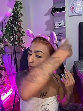 Snapshot of Dirty_isabella18 chatting on June 2026 10:30:02 PM Dirty isabella18 online show from June 2026 10:30:02 PM