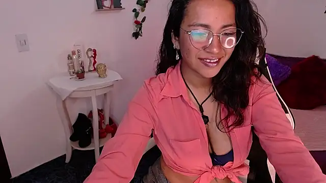 Dakota ro online show from September 2025 05:13:01 PM