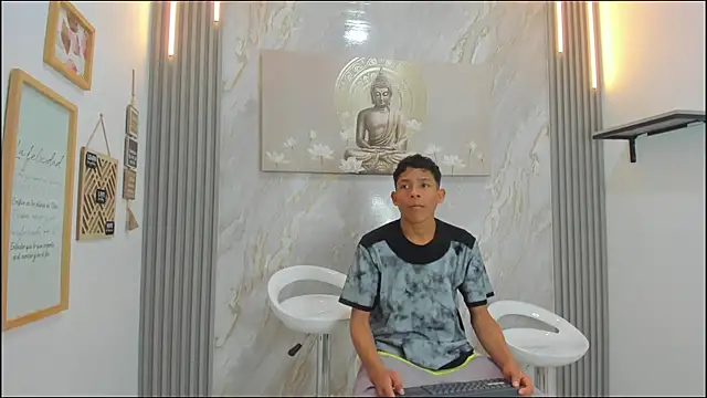 BEAUTY BOYS1 online show from January 2026 07:11:02 AM