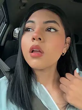 AlinnaRosee  online show from September 2025 12:38:02 PM