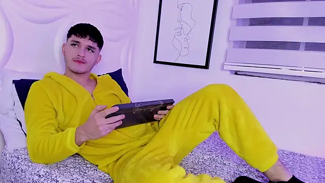 LiamMuller online show from October 2025 11:51:02 AM