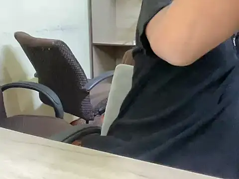 hot genz online show from October 2025 05:19:01 AM