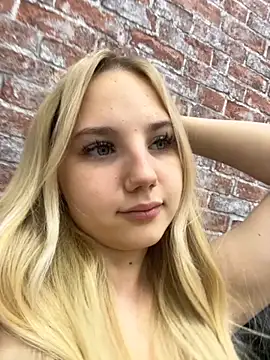 Sky Cutie online show from October 2025 04:22:02 AM