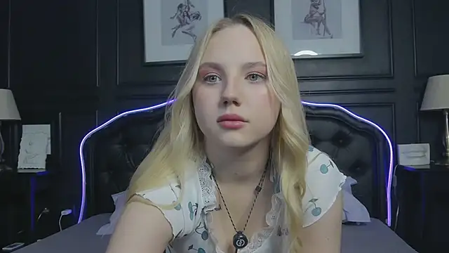 Sky Cutie online show from March 2026 04:40:02 AM