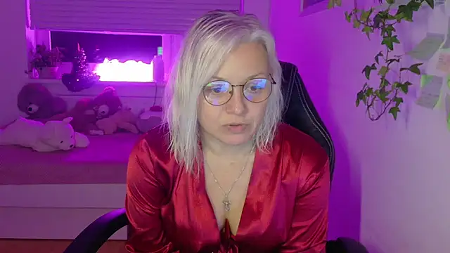 Linsy Kim online show from February 2026 07:06:02 PM