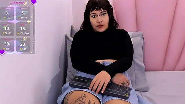 mia yeager online show from September 2025 03:39:02 AM