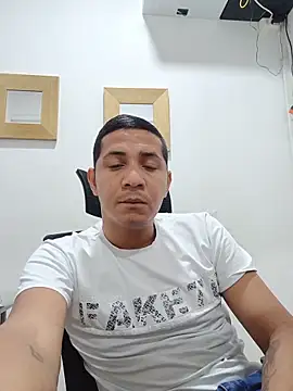 JoaoSalgado online show from May 2026 04:32:02 AM