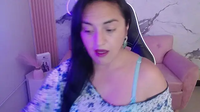 tamara ch1 online show from November 2025 03:05:01 AM