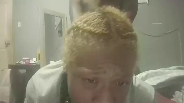 Snapshot of Tishrella6 chatting on April 2026 10:45:02 AM Tishrella6 online show from April 2026 10:45:02 AM
