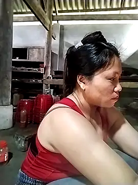 venu00 online show from March 2026 05:12:02 AM