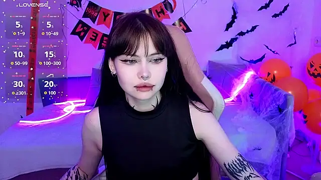 Morana Batt online show from November 2025 02:13:02 AM